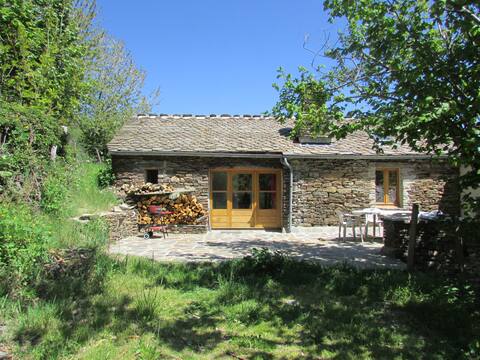 House with terrace, very bright in Cévennes