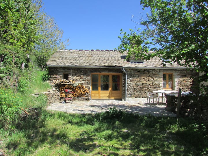 House with terrace, very bright in Cévennes