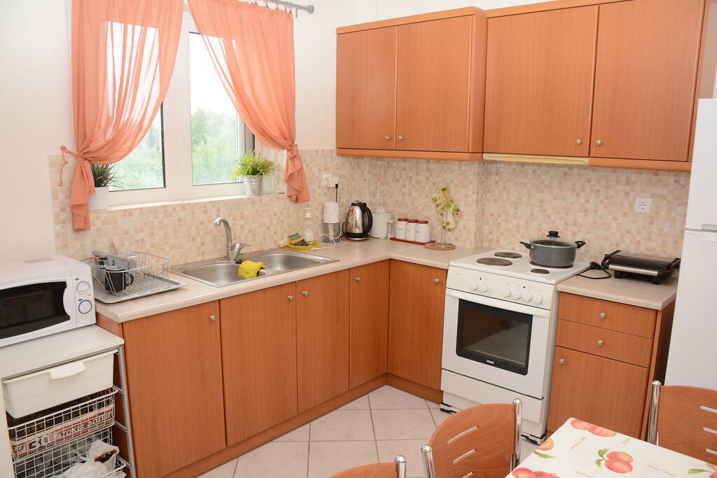 kitchen (1)