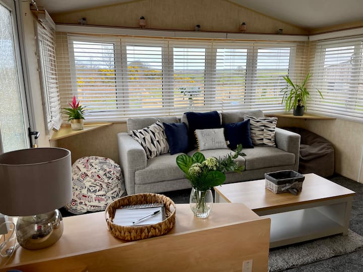 Cwt Marchog Country Caravan On Anglesey - Anglesey