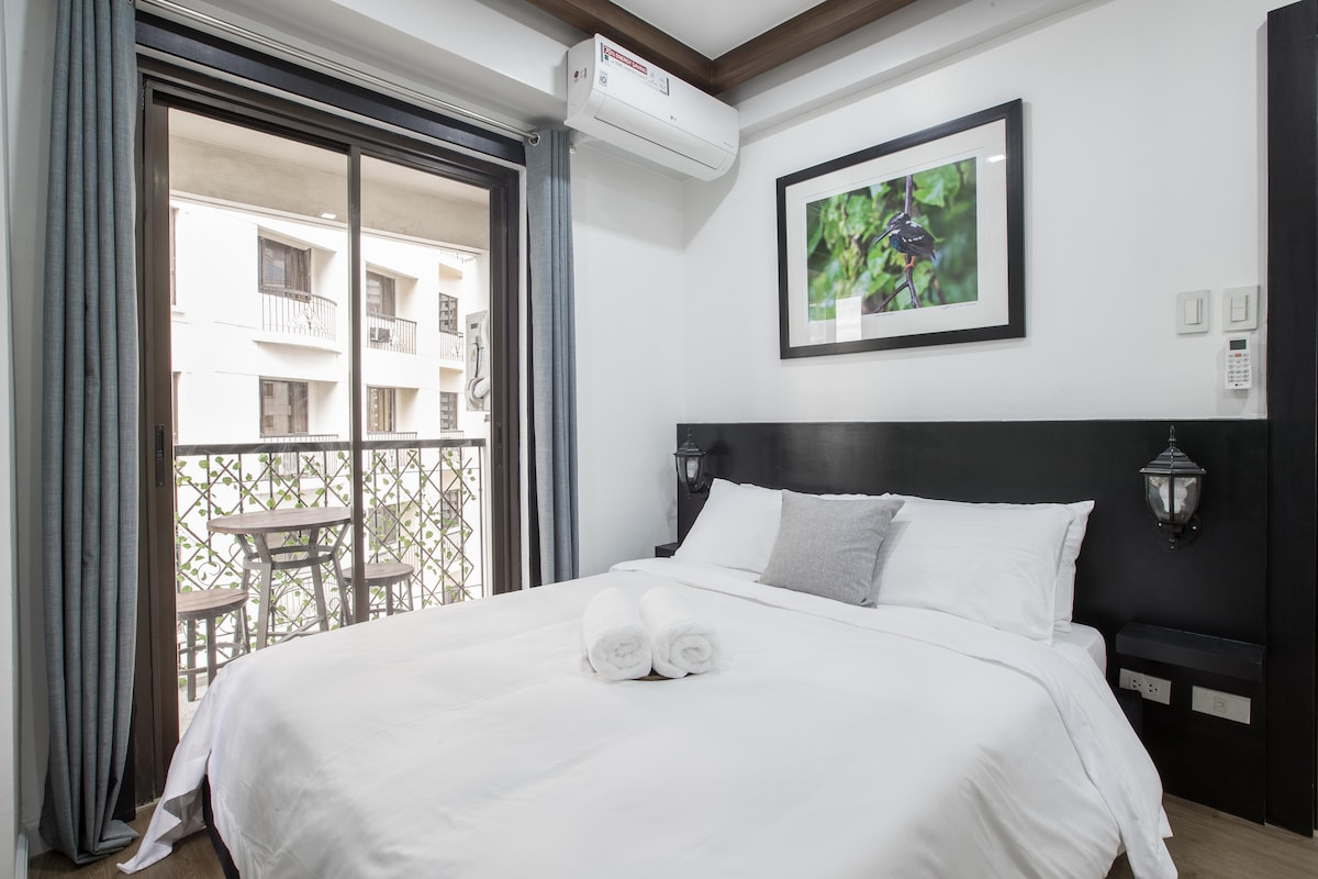 Chumba cha kulala na Kitanda cha aina ya Queen