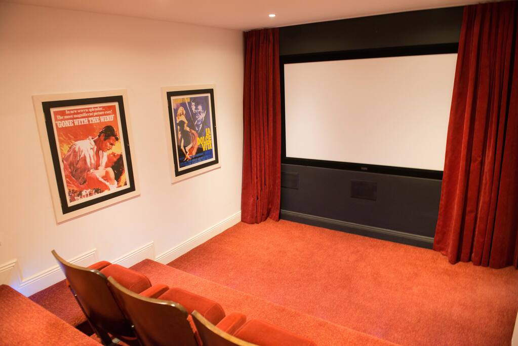 9-seater cinema with surround sound