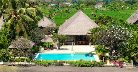 Villa Surgawi Lovina , North Bali