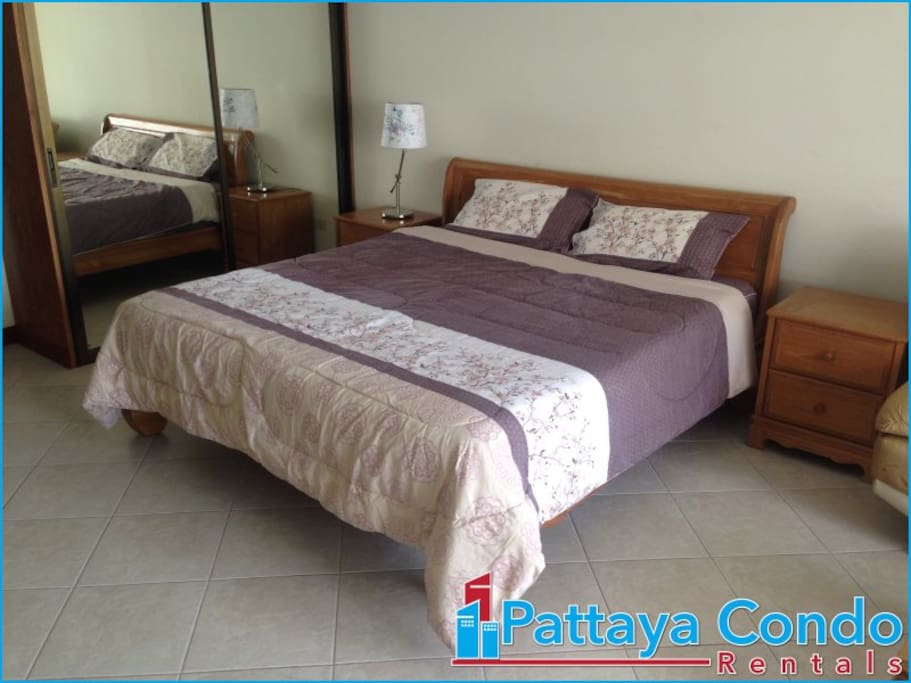 King size double bed