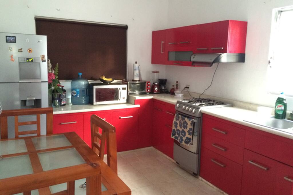 Cocina con todo lo necesario.