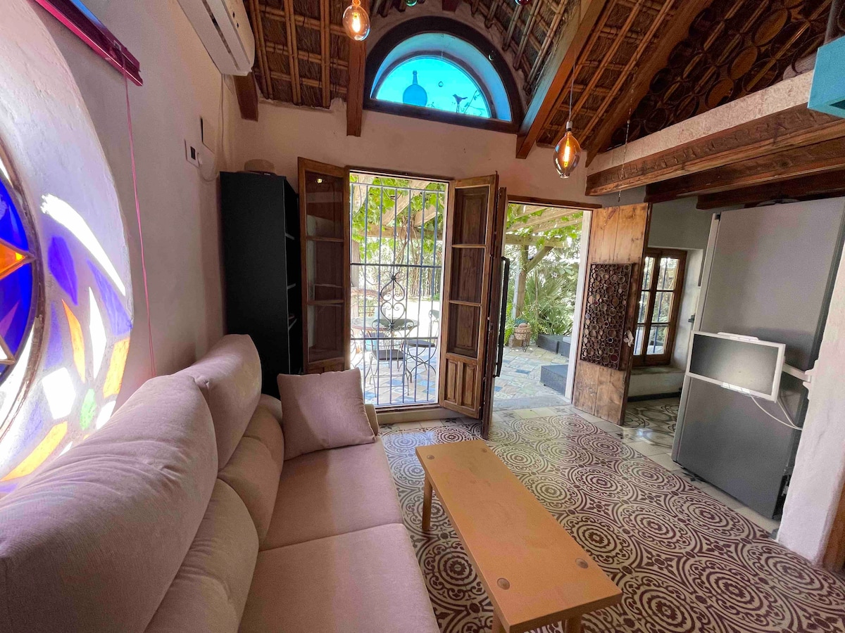 Successful Airbnb property: Costadeluz hut 300m from the beach for 2 people in Vejer De La Frontera
