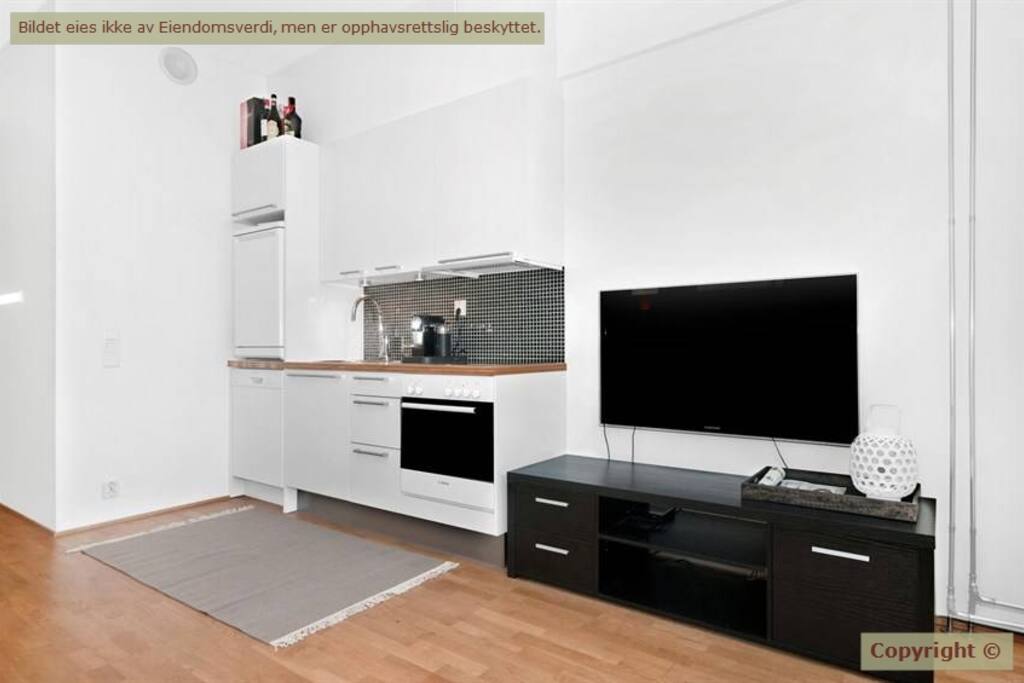 Kitchen w/ oven, micro and dishwasher