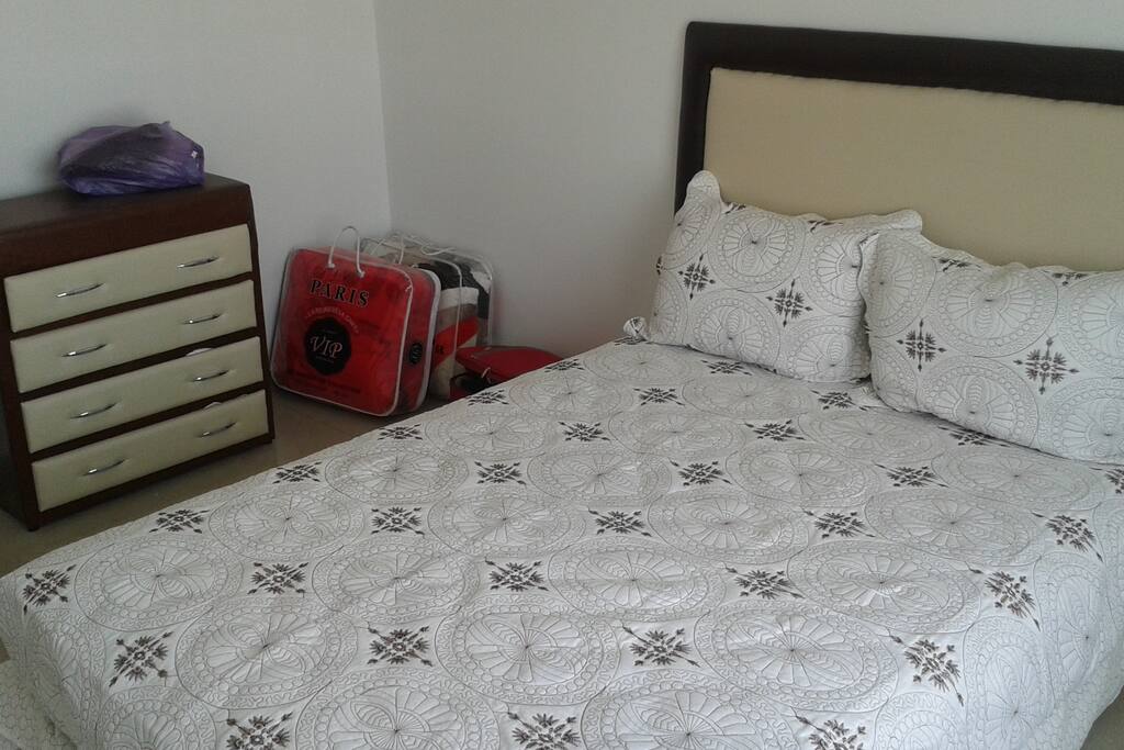 Chambre à coucher 2