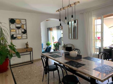 240 m2 house with pool 15/7
all comforts