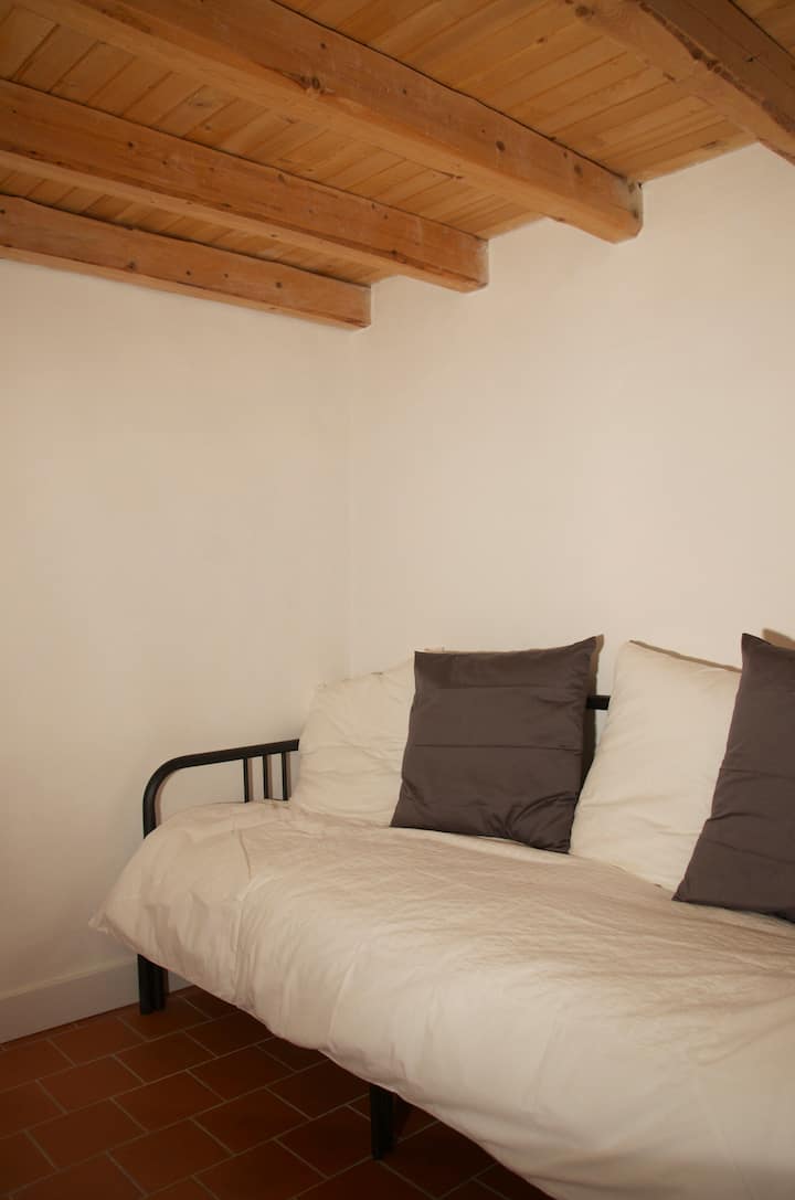 Спална соба со Alcove