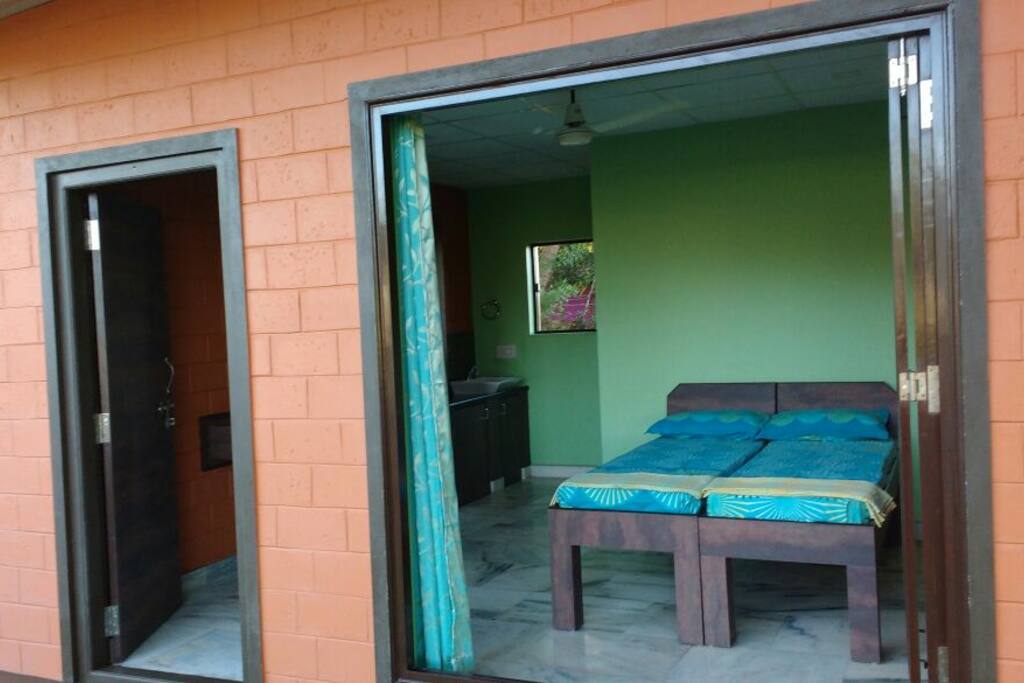 Side view of the bedroom