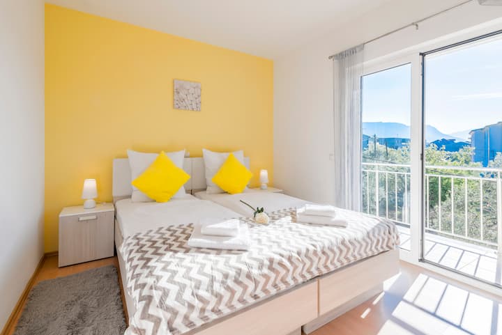 带露台的双人卧室