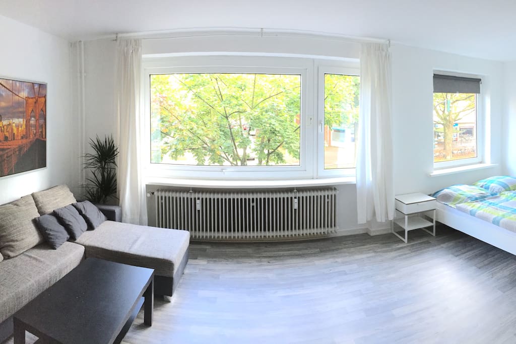 Wohn- und Schlafzimmer