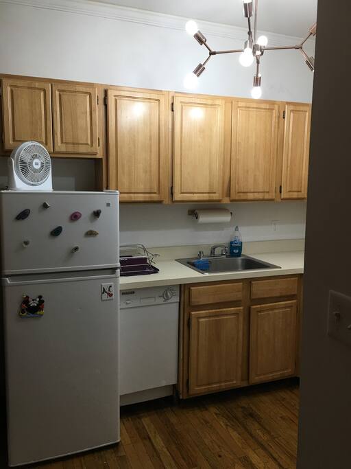 Refrigerator, freezer, sink, dishwasher, a lot of light!