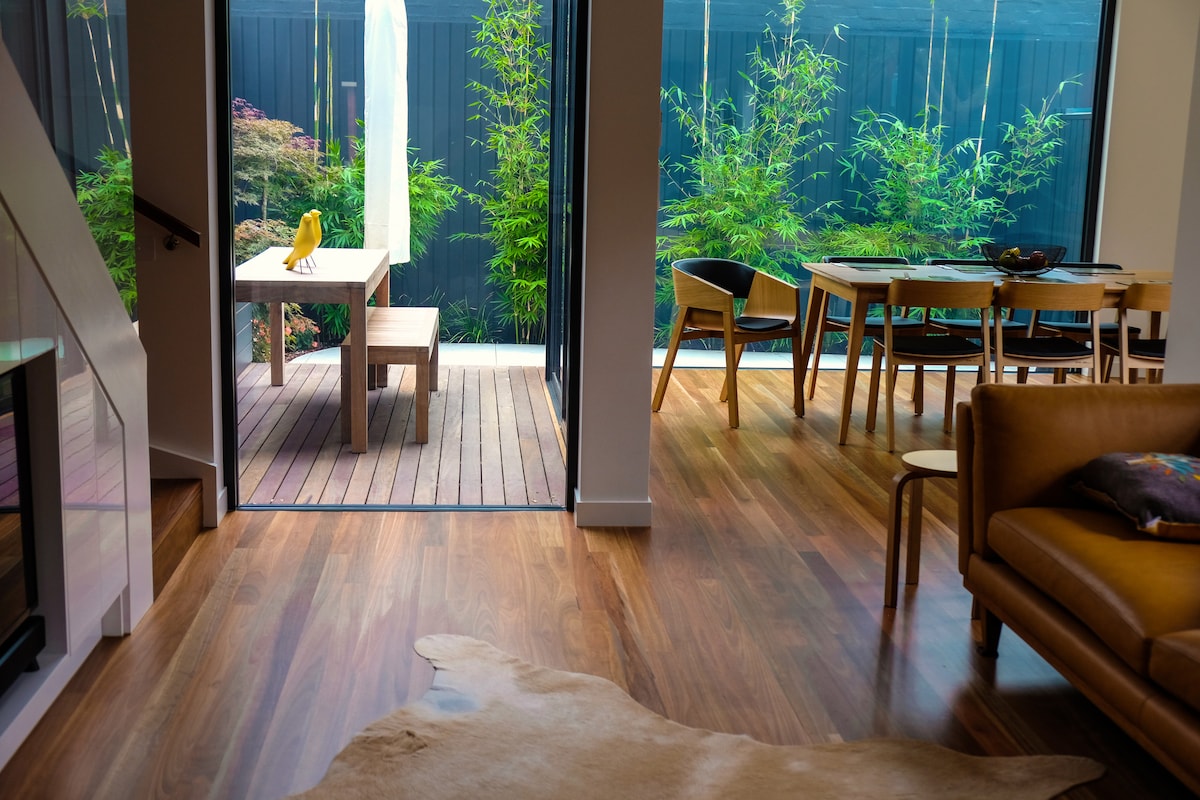 Successful Airbnb property: Richmond's beautifully renovated Art Deco House in Richmond