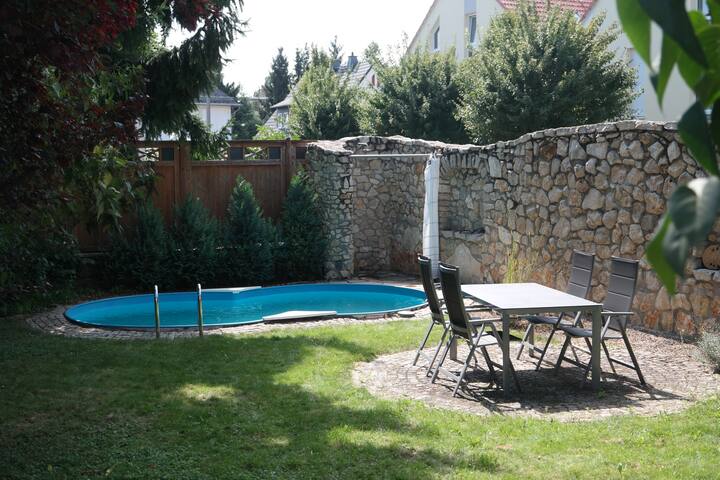 Tolle Ferienwohnung in Mz-Laubenheim, Bus/Bahn nah