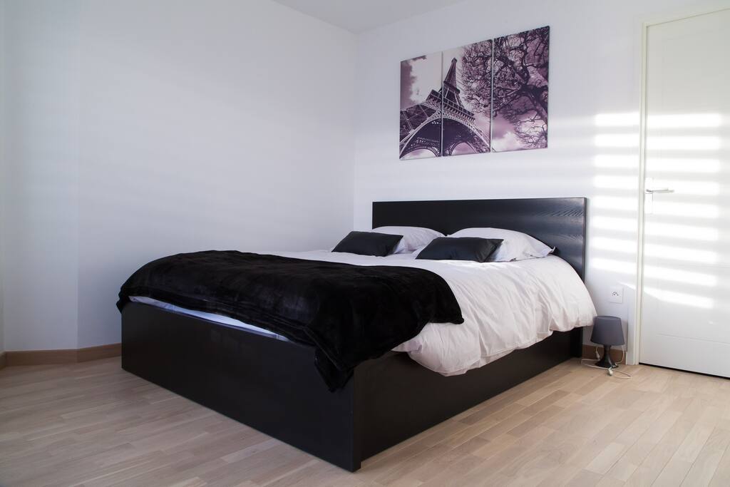 chambre lit queen size