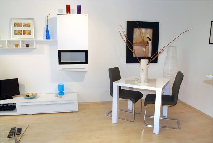 Ko Nahe Charmantes Studio Apartments For Rent In Dusseldorf Nordrhein Westfalen Germany