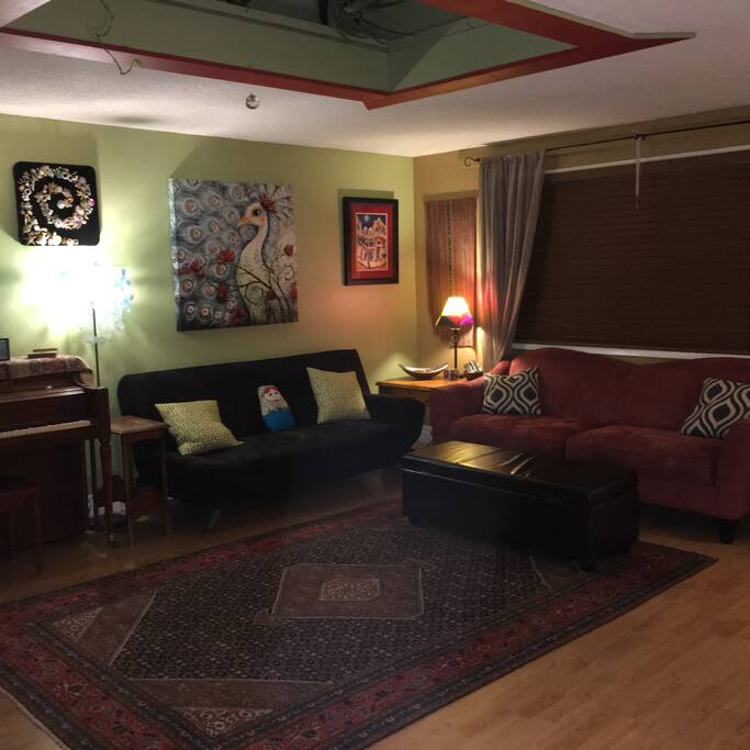 Spacious living room