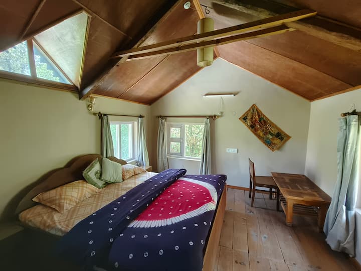 Bedroom 2- Top floor