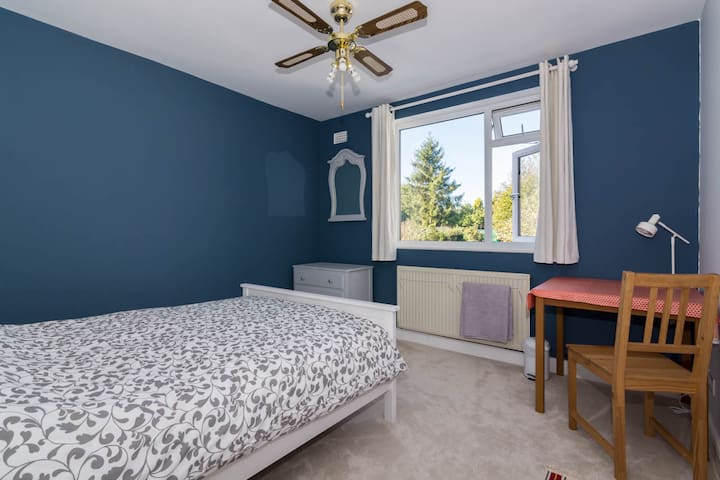 Spacious Beautiful Double Room incl. breakfast
