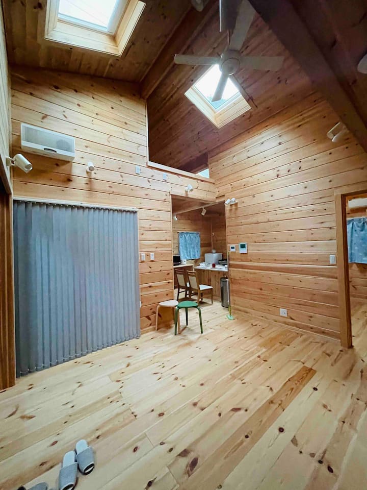 偕楽園徒歩 1分 日本三名園 一棟貸切 新築スウェーデンキャビン 山小屋 - Ibaraki