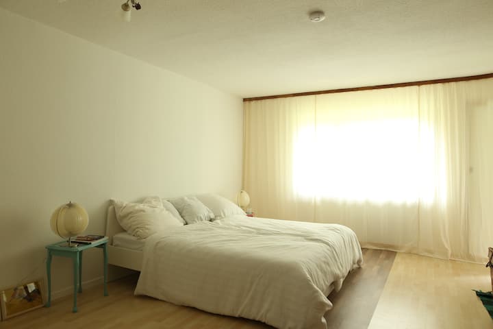 غرفة النوم 2