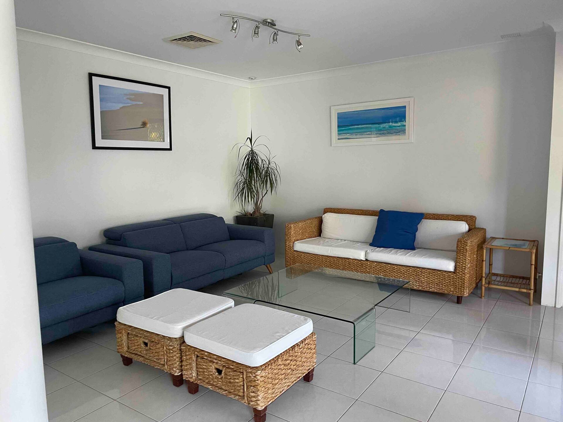 'Beachside' Holiday Home at Town Beach. — photo 3