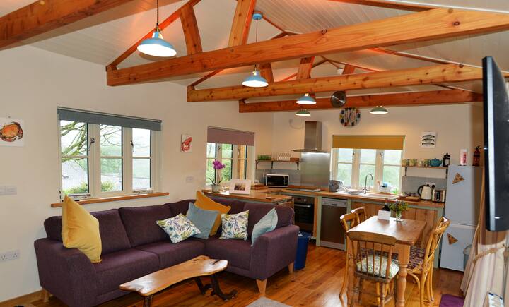 Sweet Pea Cottage, Amroth, Pembrokeshire. - Narberth