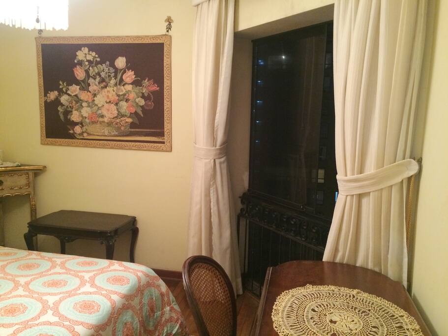 "In My Department" : you will find a relaxing big queen size bed, a private bathroom, great HD Cable Television, a beautiful mirror, and a perfect view from the windows to outside, all in the third main bedroom !!!
