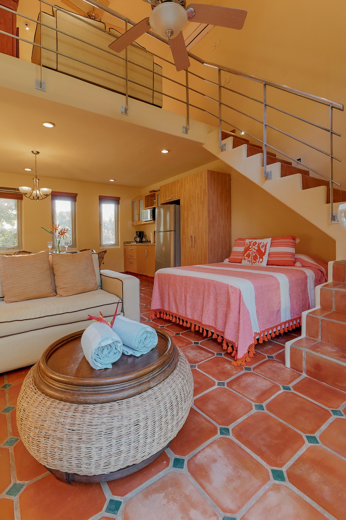 كاسيتا بابايا ، مقاس كوين 