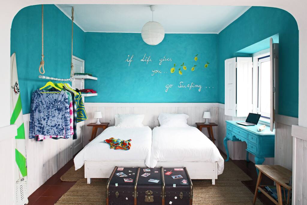 lemon room