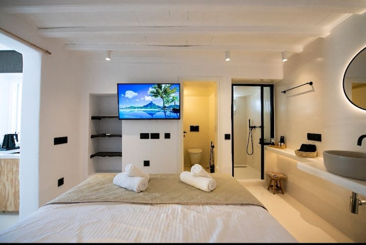 Oliving Mykonos Luxury Suites managed Airbnb listing 1