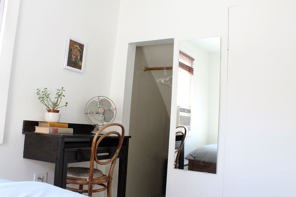 Private room with retractable desk