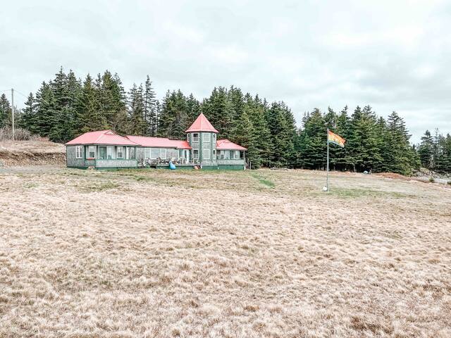 Oceanside Grand Manansion gallery image 2