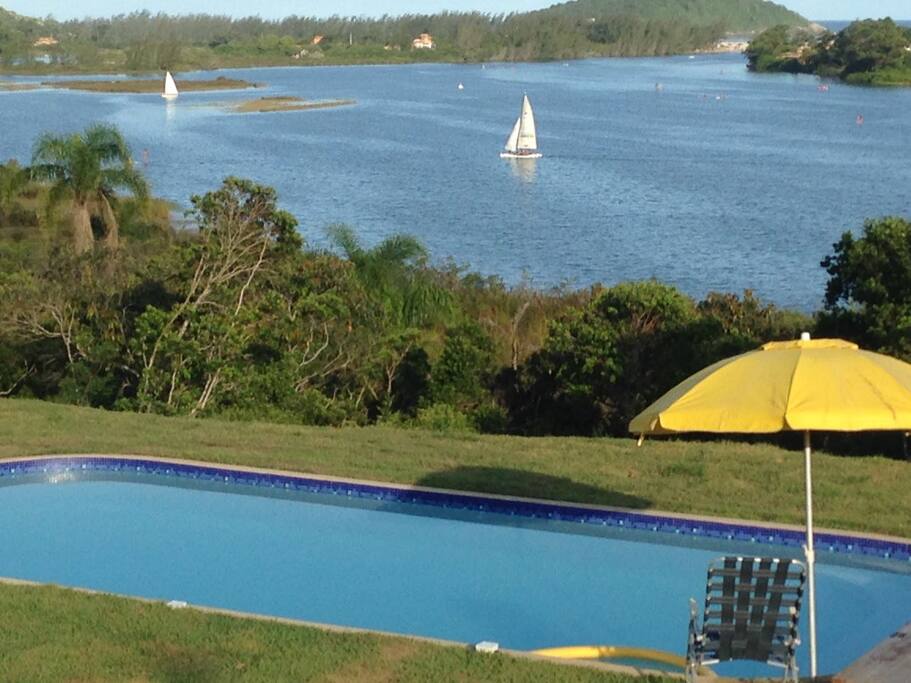Piscina com vista deslumbrante