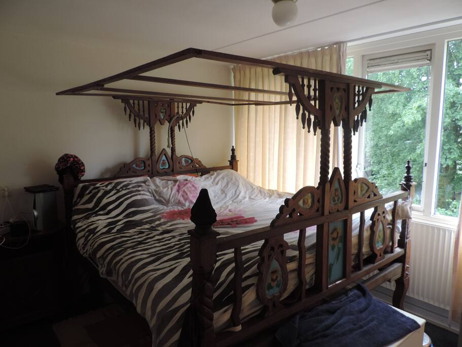 Master Bedroom - High Lamu Bed