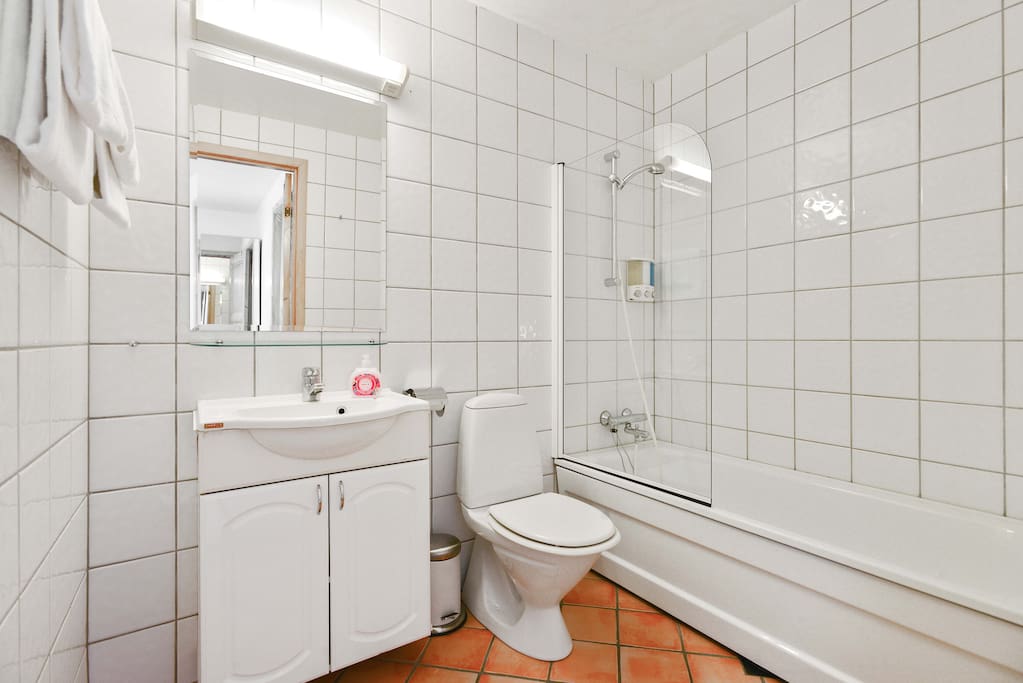 Bathroom with tub