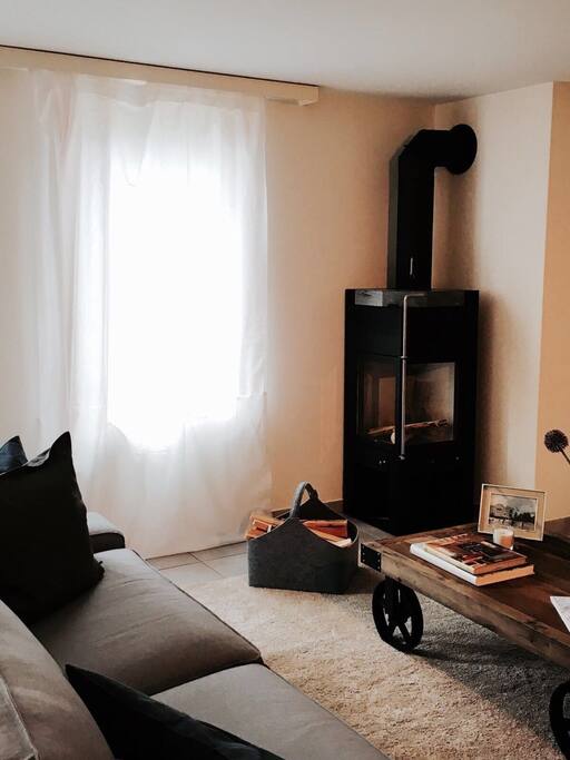 Wohnzimmer mit Schwedenofen