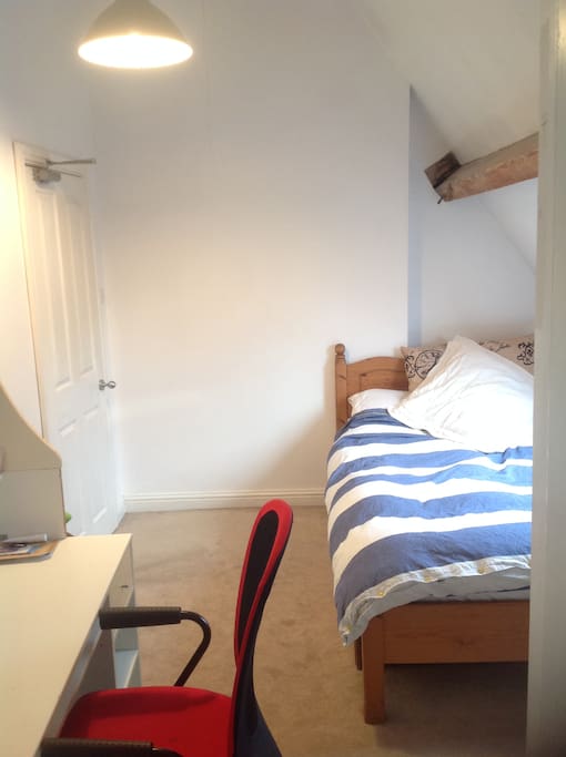 Double bedroom with bathroom