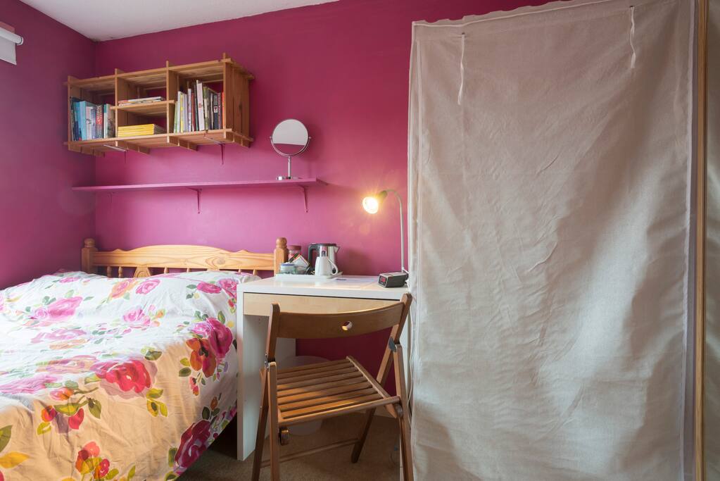The pink room