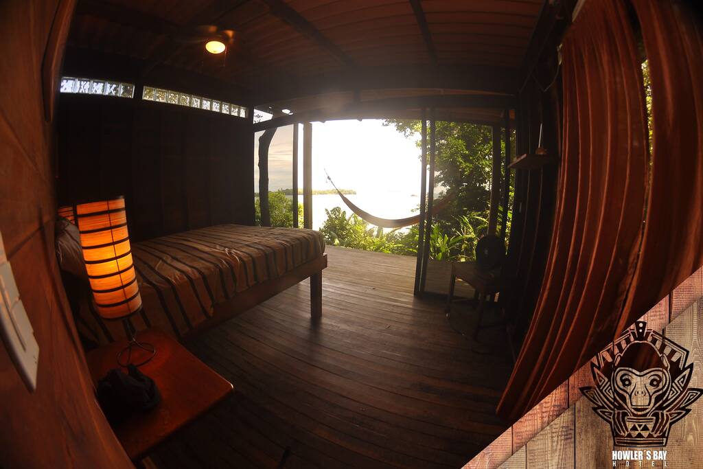 From this cabin you will have a wonderful view of the ocean and the islands around!