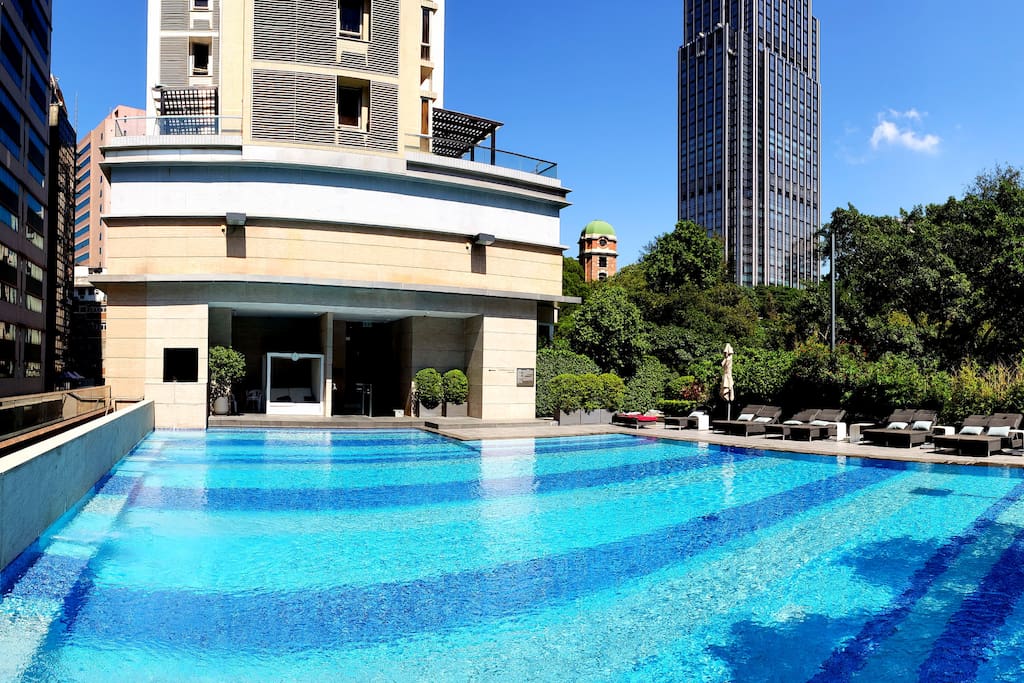 Heated swimming pool