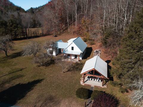 Dogtrot in Dennis Cove