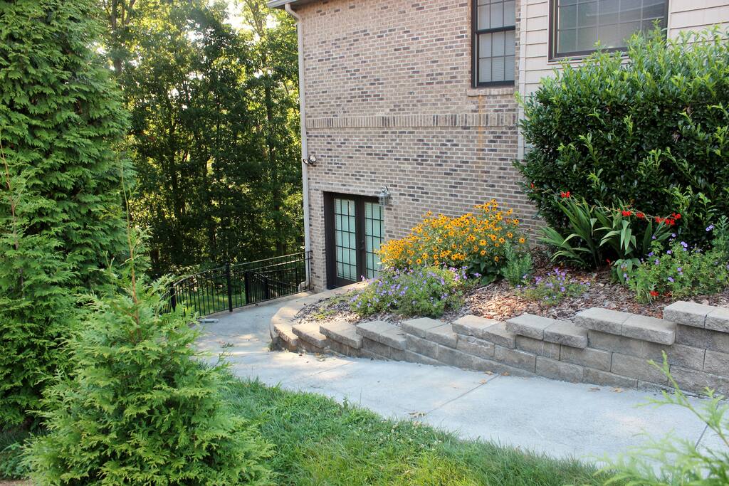 Walk way to private entrance. Handicap accessible.