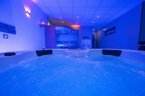 Private Loft with Jacuzzi and sauna