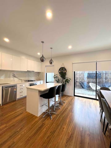 Common fig tree in Sunshine