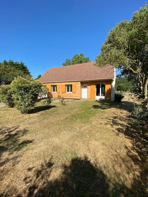 House with 1000 m2 enclosed land