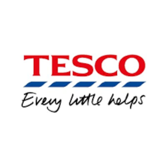 Tesco - 1 minutes walking distance