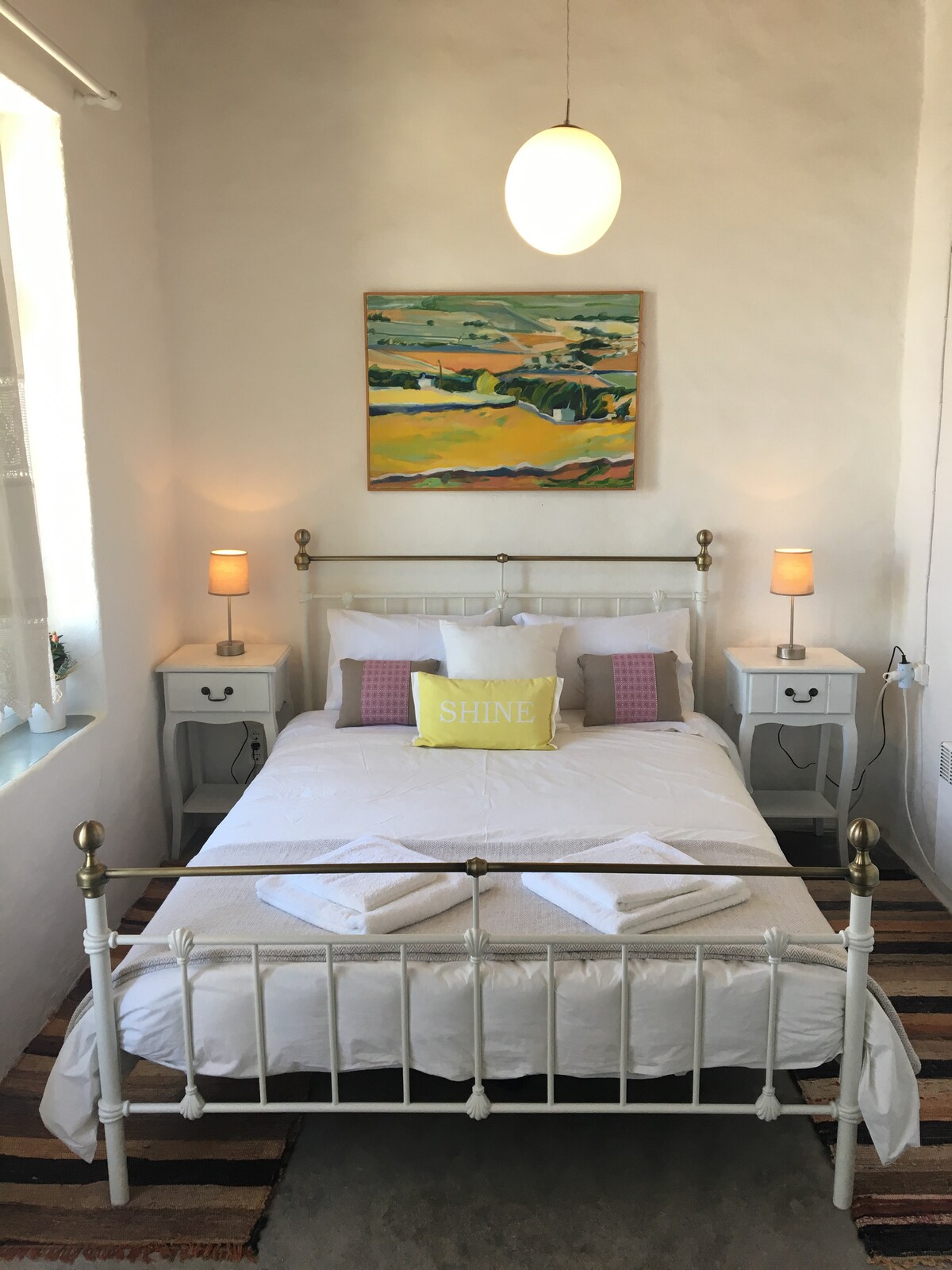 Dhoma e parë e gjumit dopio me dhomë ndenjjeje